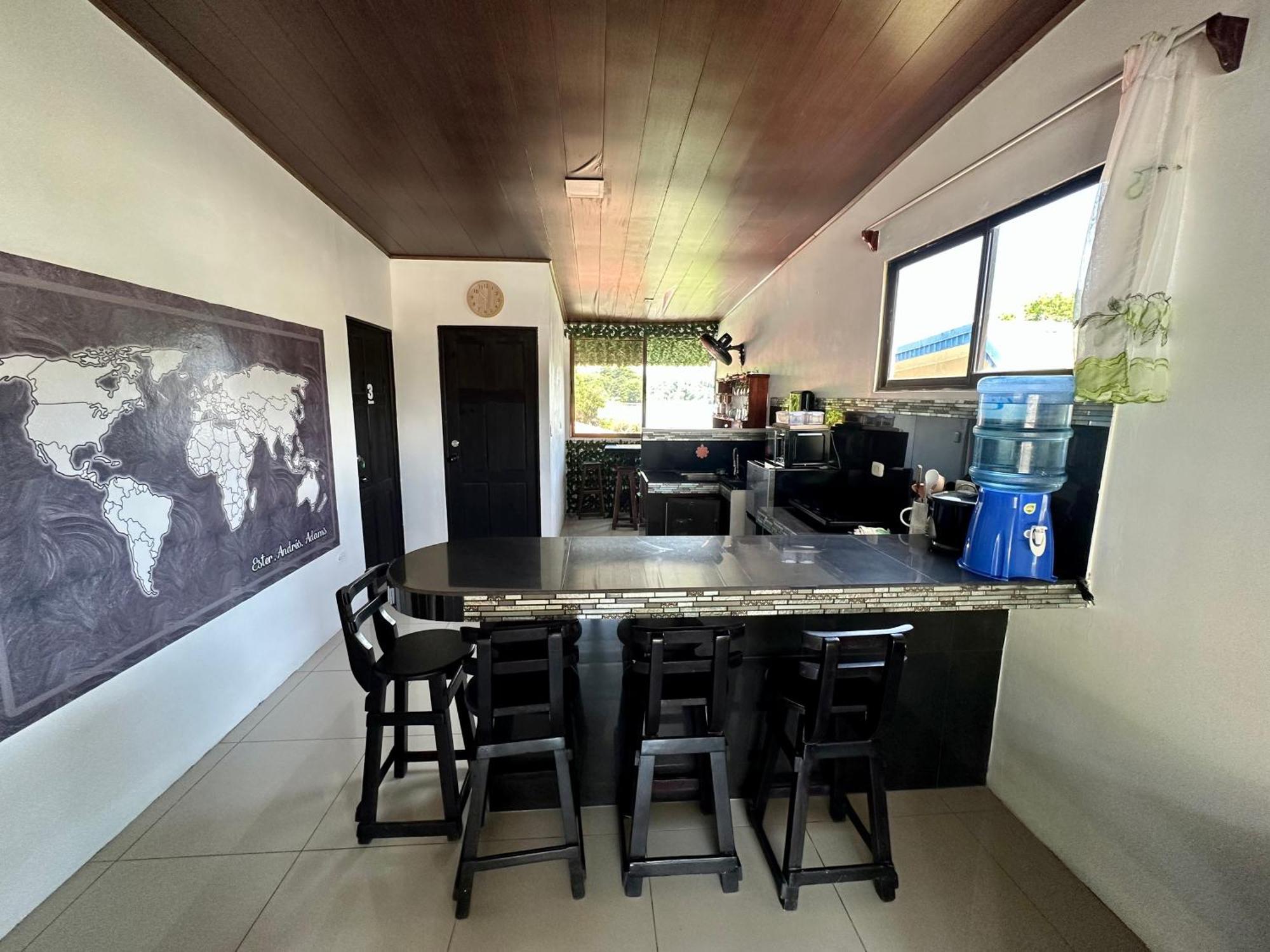 Caribbean View House Hotel Tortuguero Exterior photo